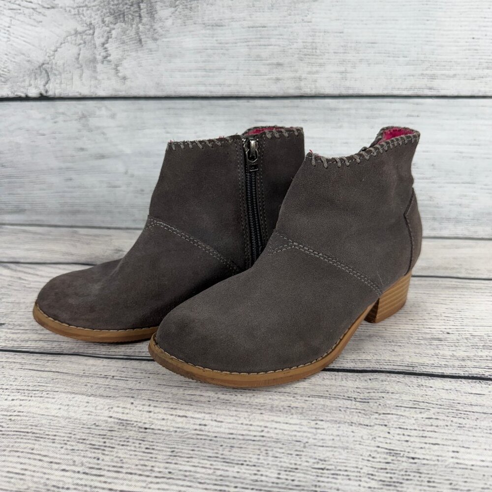 Tom's Cleo Chelsea Gray Suede Block Heels Zippered Ancle Boots Sz 13